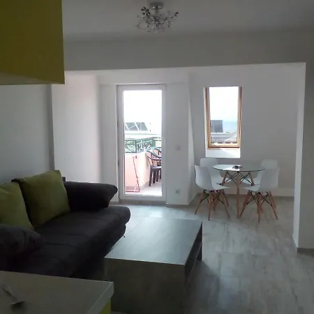 Incanto Apartment *